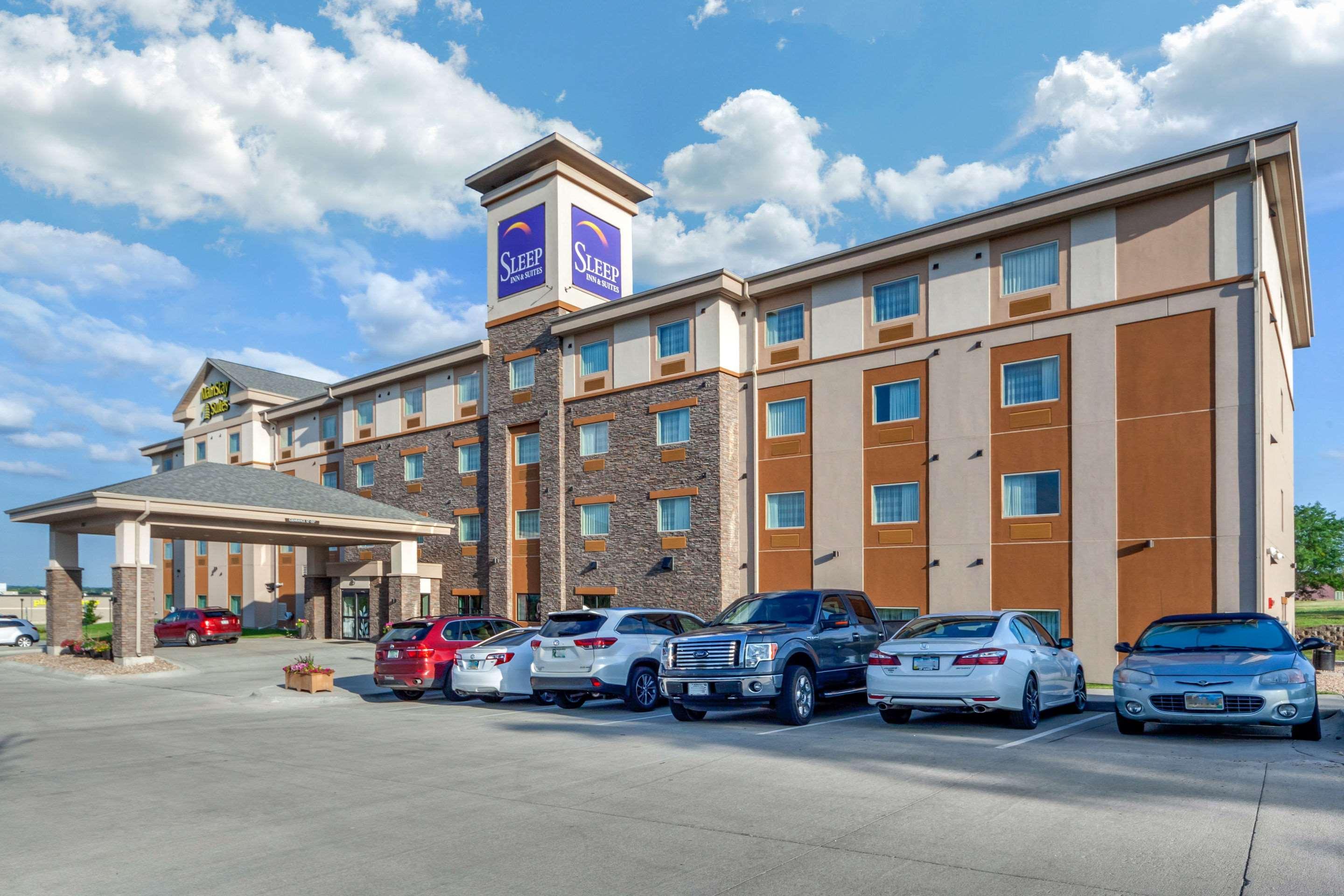 Sleep Inn & Suites Lincoln University Area Bagian luar foto