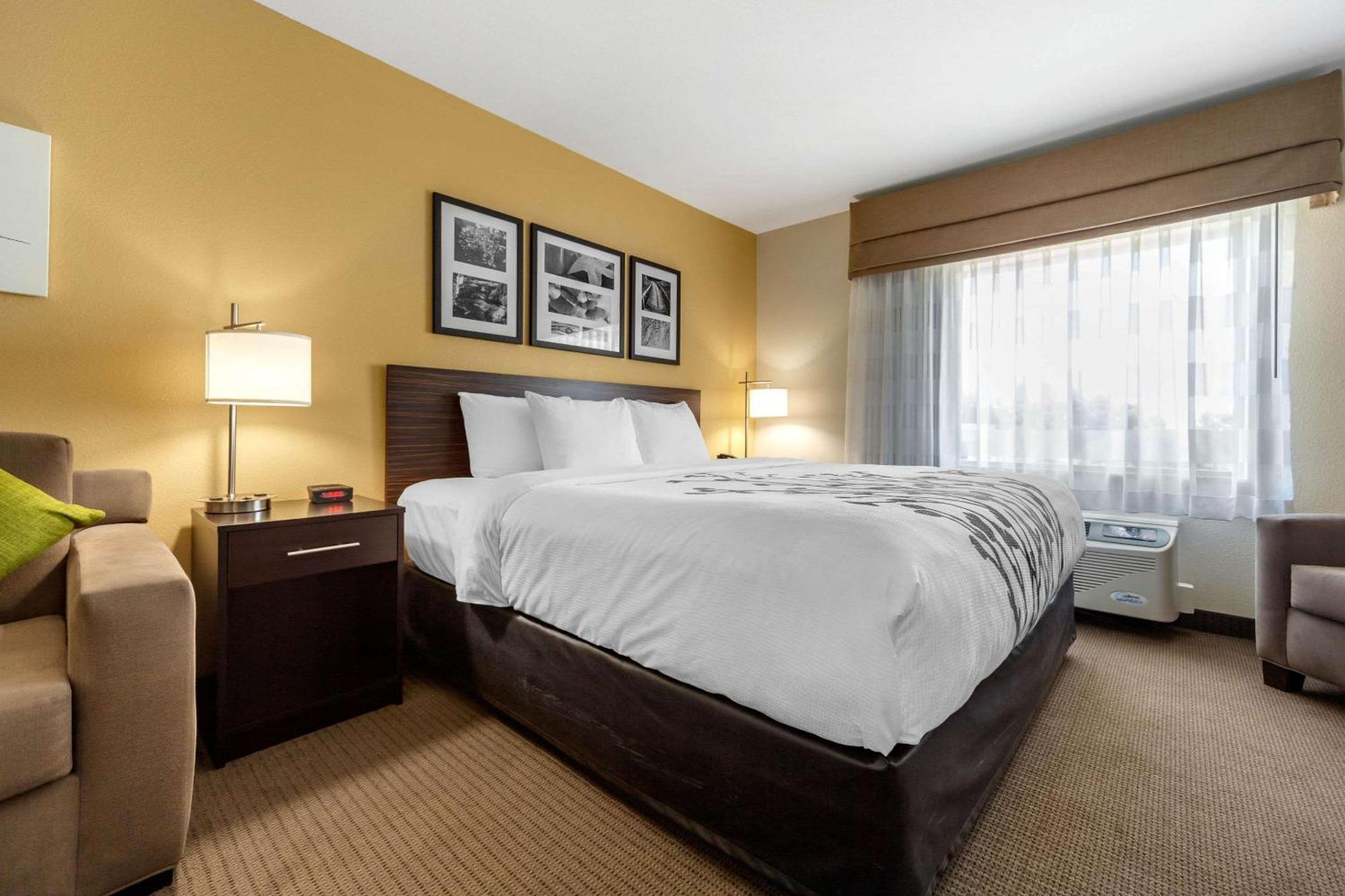 Sleep Inn & Suites Lincoln University Area Bagian luar foto